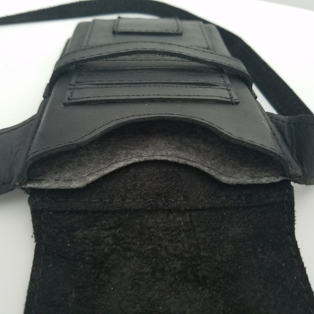 Genuine leather iPhone case - Picture 6 of 8